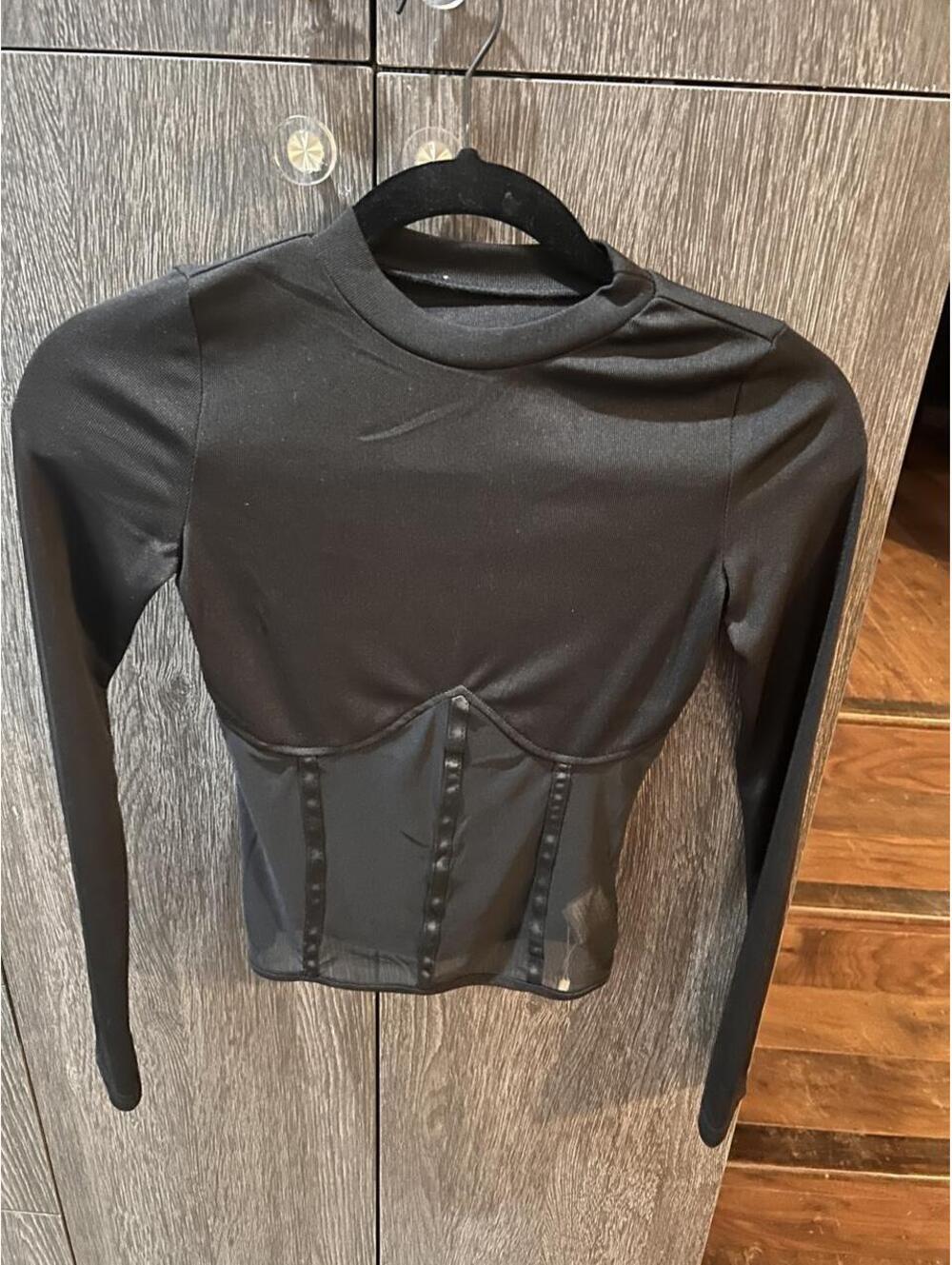 Commense Women's Black Shirt